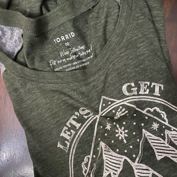 TORRID Size 00 — 10 (M/L) Raglan 3/4 Tee - Picture 5 of 5